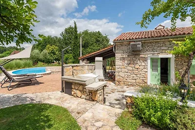 Villa mit Klimaanlage und Pool