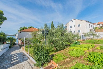 Ferienwohnung mit Balkon und Parkplatz