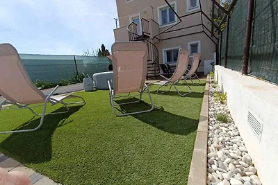 Ferienwohnung mit Klimaanlage und Pool