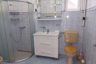 Ferienhaus für 6 Personen mit grossem Pool