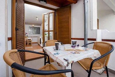 Ferienwohnung mit 6 qm Terrasse