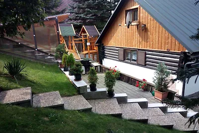 Ferienhaus mit Kamin in Seenähe