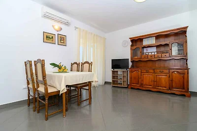 Ferienwohnung mit Klimaanlage und Grill