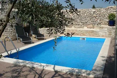 Schöne Wohnung mit Gemeinschaftspool in