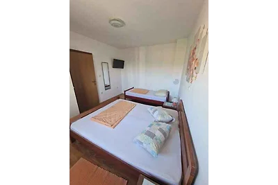 Studio mit Balkon und Klimaanlage