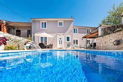 Ferienhaus mit Aussenpool
