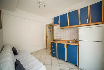 Studio-Apartment in Srima in der Nähe von Vod