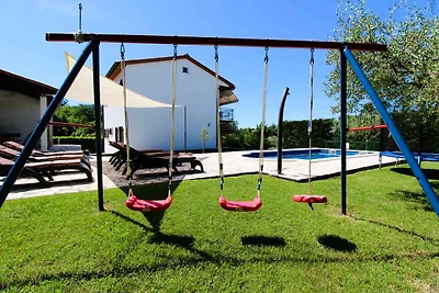 Ferienhaus mit 2 getrennten Apartments, Swimm