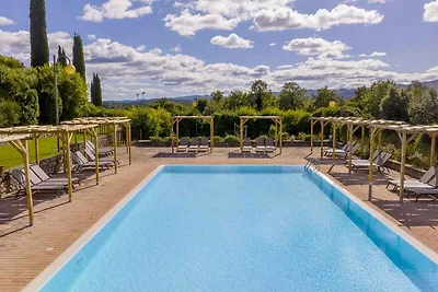 Ferienwohnung mit Terrasse und Pool