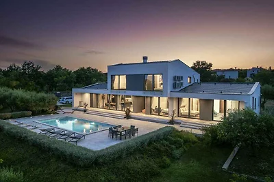 Villa mit Klimaanlage und Pool