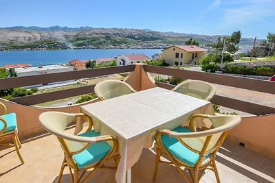 Ferienwohnung mit Terrasse und Klimaanlage