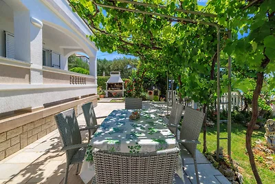 Ferienwohnung mit Klimaanlage, Balkon und Mee