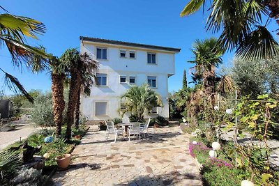 Ferienwohnung mit Balkon und einem