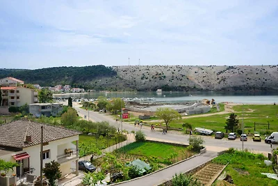 apartman za odmor Obiteljski odmor Lopar