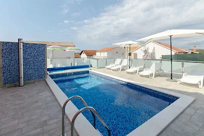 Ferienwohnung mit Klimaanlage und Pool