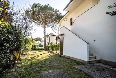Ferienhaus mit Terrasse, Grill und privatem