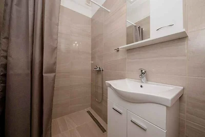 Standard-Apartment mit eigenem Bad und