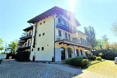 Studio mit Balkon und Klimaanlage