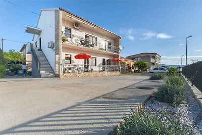 Ferienwohnung mit Klimaanlage und Meerblick i
