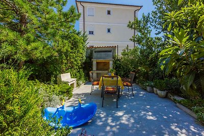 Ferienwohnung mit Balkon und Grill