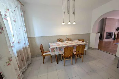Ferienwohnung mit Terrasse, Klimaanlage und