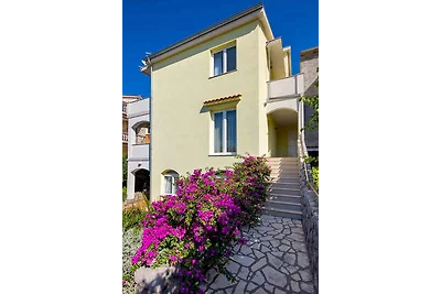 Ferienwohnung mit Balkon und Klimaanlage
