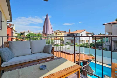 Ferienwohnung mit Pool und Garten