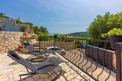Vakantiehuis Ontspannende vakantie Bribir