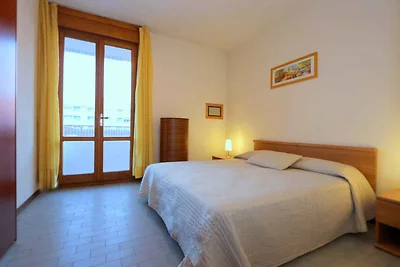 Ferienwohnung mit Klimaanlage und Balkon