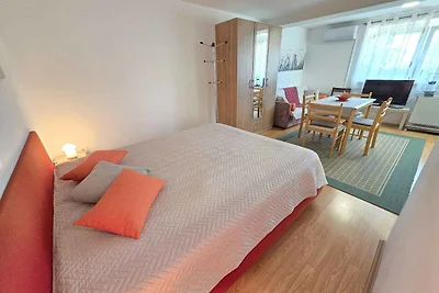 Ferienwohnung mit Terrasse und Klimaanlage