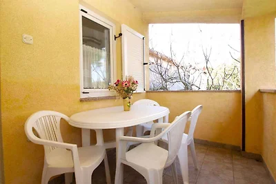 Ferienwohnung mit Terrasse und Grill