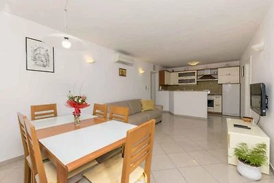 Ferienwohnung mit Klimaanlage und Grill