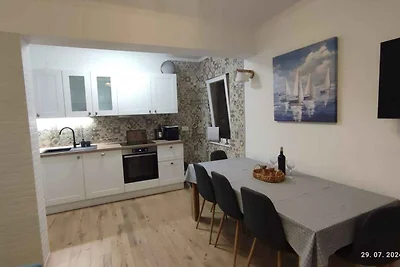 Ferienwohnung mit Balkon und Klimaanlage