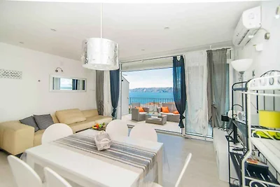 Ferienwohnung mit einem Balkon mit Blick auf 