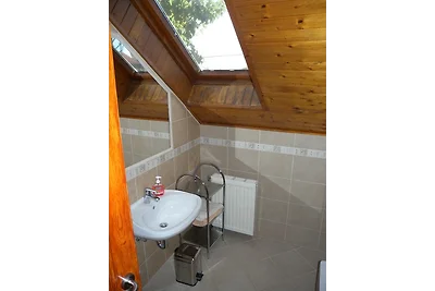 Ferienhaus anspruchsvoll mit Pool und