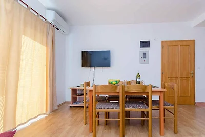 apartman za odmor Obiteljski odmor Lopar