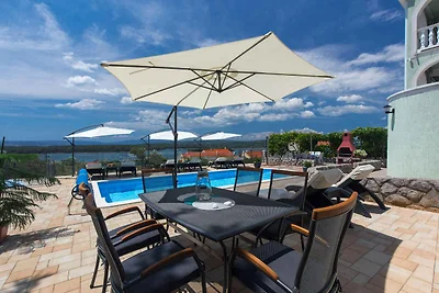 Ferienwohnung mit Klimaanlage und Pool
