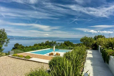 Villa mit Meerblick und Sauna