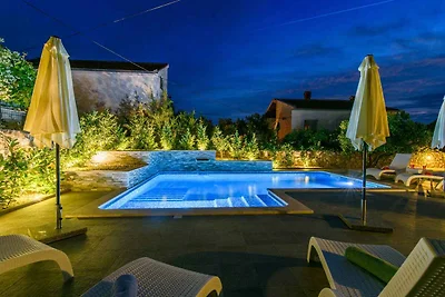 Appartamento Vacanza con famiglia Okrug Gornji