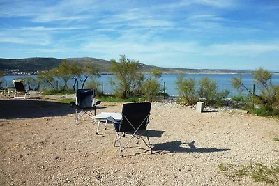 Mobilehome in einem Camp neben dem Strand
