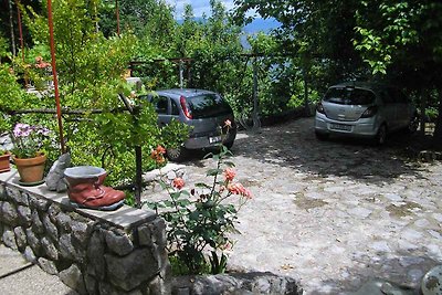 Ferienhaus mit Garten und Meerblick