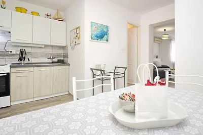 Ferienwohnung mit Klimaanlage und Terrasse