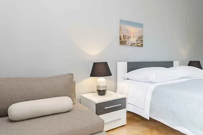 Studio mit Klimaanlage und Balkon in Vodice