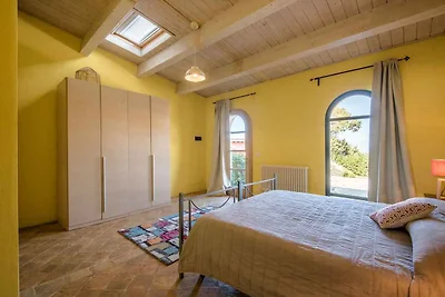 Ferienwohnung mit Terrasse, Klimaanalge und