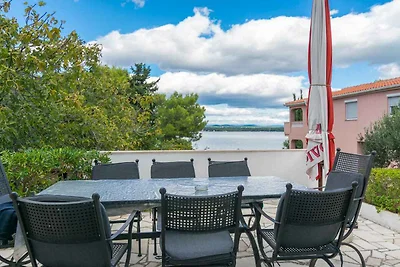 Ferienhaus mit Klimaanlage und Meerblick