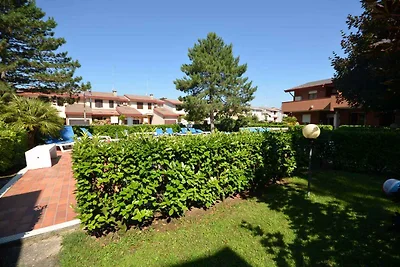 Ferienwohnung mit Blakon und Garten