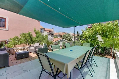 Komfortable Ferienwohnung ZDENKO mit Meerblic