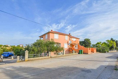 Ferienwohnung mit Balkon und Grill