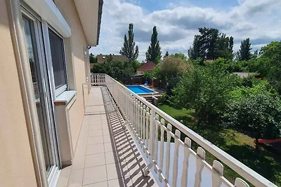 Ferienwohnung mit Pool und Internet