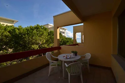 Studio with balcony and air conditioning